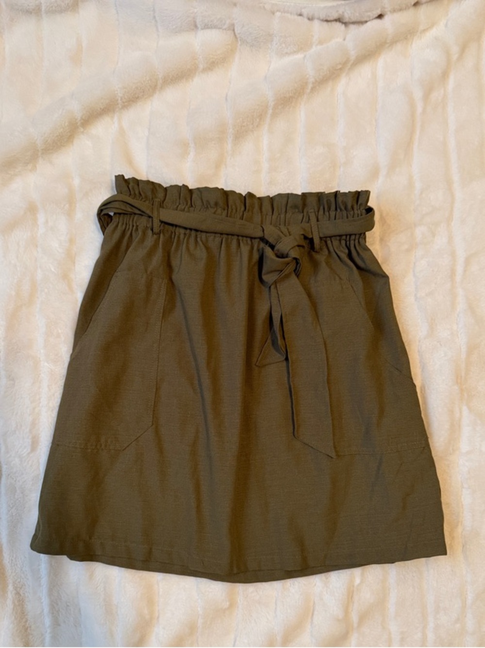 🍸 Olive Green High Waist Mini Skirt with Tie